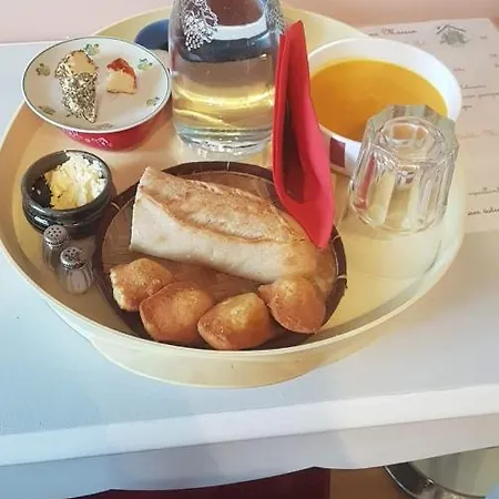 Couette-café La Maison Du Bonheur *