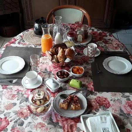 La Maison Du Bonheur Couette-café *